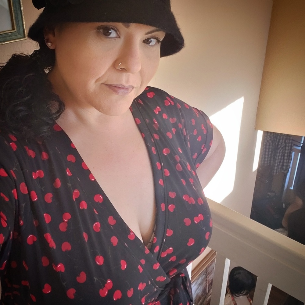 Meet your Posher, Cat